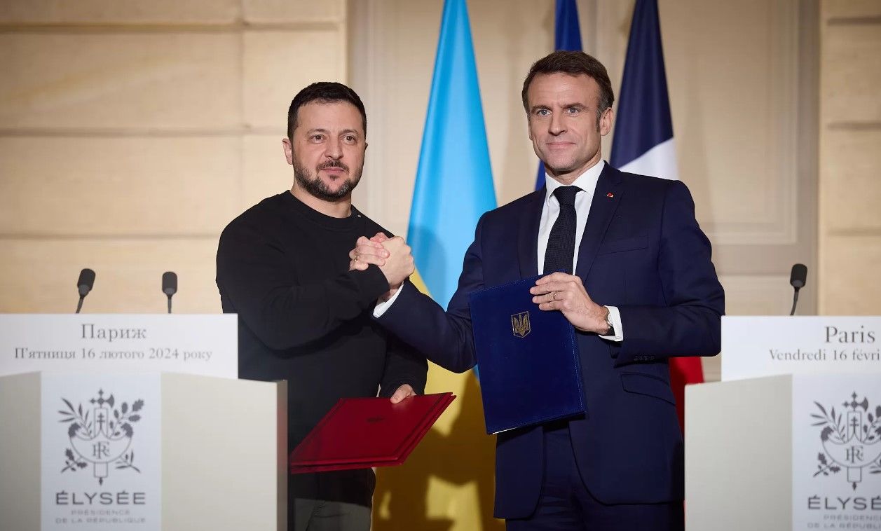 Зеленский отреагировал на идею Макрона об отправке войск НАТО в Украину