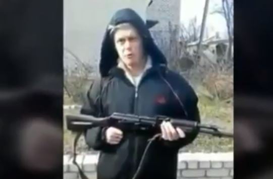 "Я расстреляю ВСУ, я предупредил", - кадры с Донбасса взорвали Сеть, сепаратист пригрозил украинцам - видео
