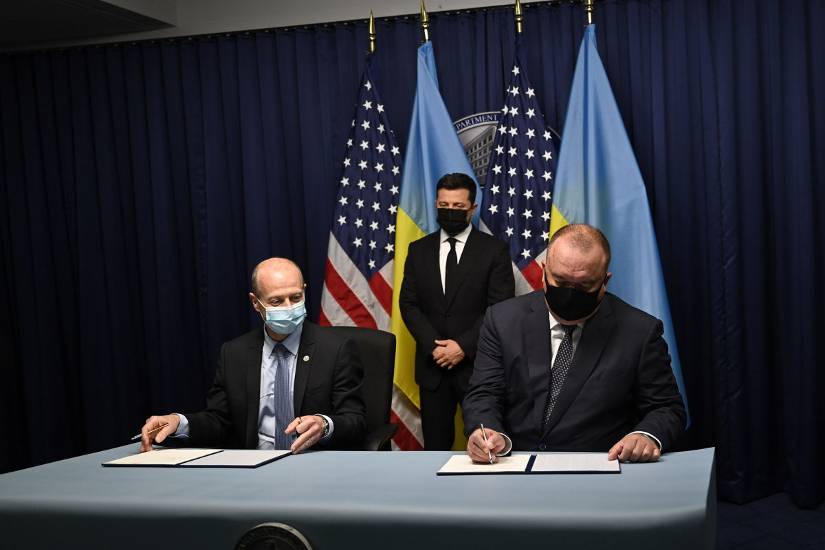 Украина и США построят 5 энергоблоков АЭС - проект за $30 млрд подписан в Вашингтоне