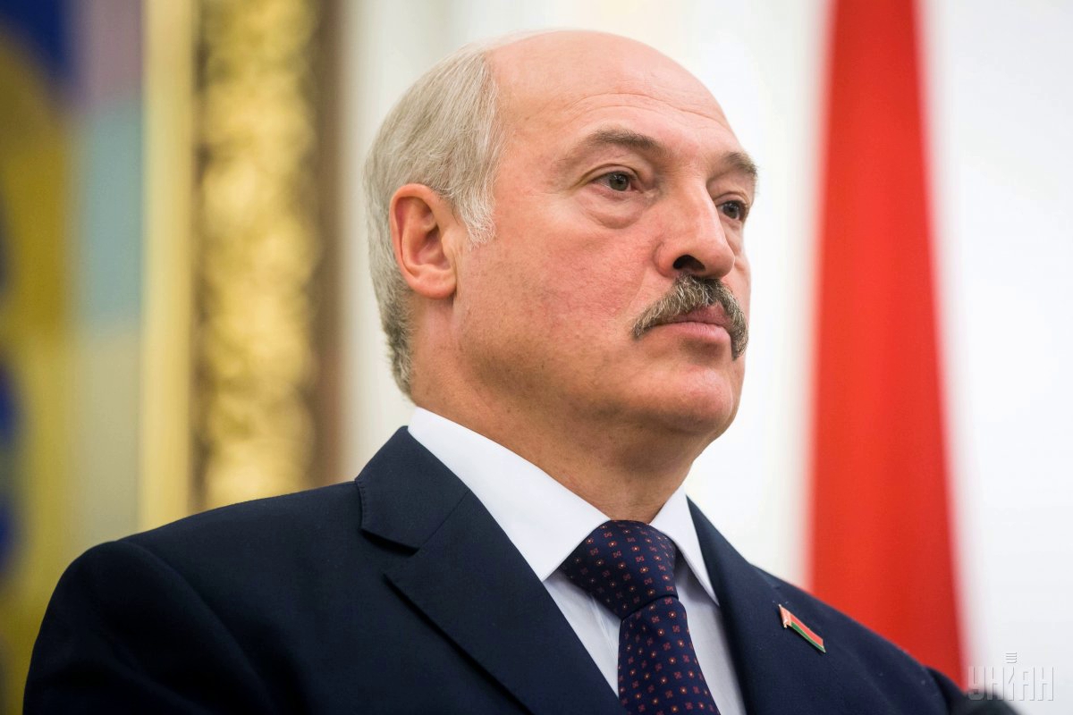 ​"Полная чепуха", - Лукашенко поставил на место Кремль, возомнивший себя "кормильцем" Беларуси