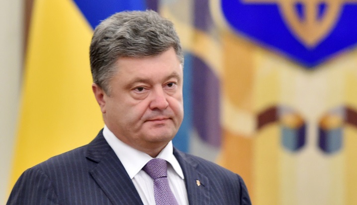 Электронная декларация Порошенко: 27 миллионов долларов в банках, 800 тысяч гривен наличными, авто, картины, земельные участки
