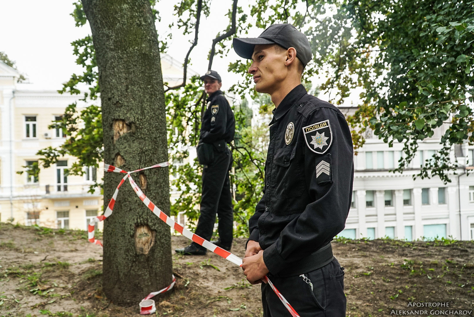 Эксклюзивные кадры с улицы Грушевского, где в День Независимости Украины неизвестные устроили взрыв: СБУ озвучила предварительную версию инцидента с ранеными