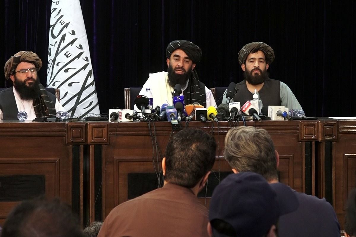 "Талибан" объявил о "победе" над США и официально переименовал Афганистан
