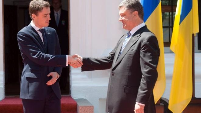Порошенко и премьер Эстонии обсудили военно-техническое сотрудничество 