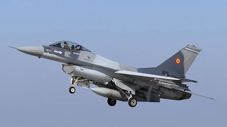 Впервые в истории: в Румынии истребитель F-16 сбил дрон ВС РФ