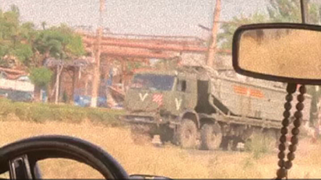 Армия РФ перебрасывает через Мариуполь V-технику и живую силу к Запорожью