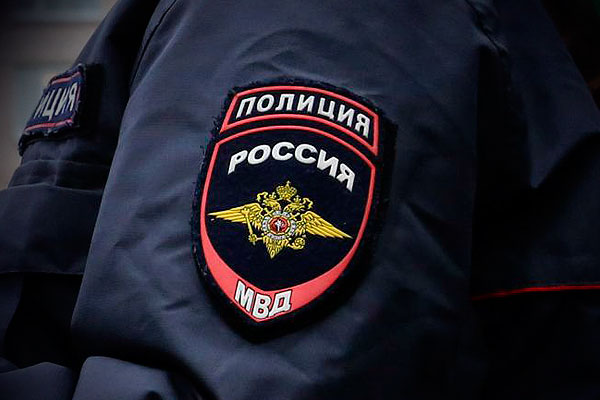 В Санкт-Петербурге проституток вместе с клиентами заставили обнаженными пройти от борделя до полицейского участка
