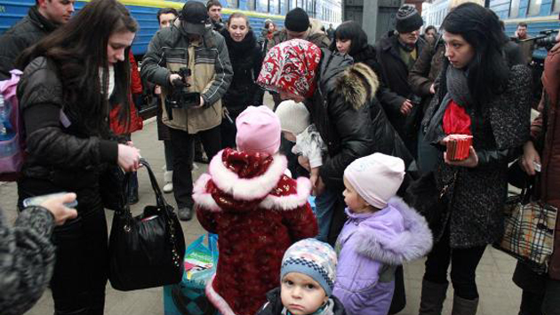 Украинские беженцы в Москве живут в существенно худших условиях, чем в Донбассе, - омбудсмен РФ‏