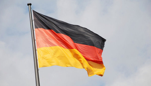 В Германии осудили подростка, который убил студентку, защитившую двух девушек от домогательств