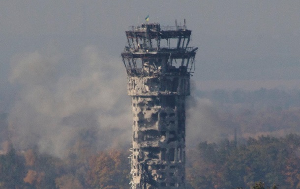 Ополчение: украинские военные стягивают войска к аэропорту Донецка