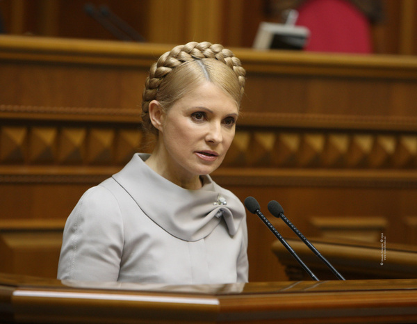Тимошенко: мы заставим Кабмин отменить завышенные тарифы