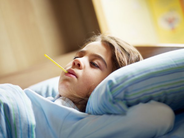 Родителям на заметку: 6 главных ошибок в лечении гриппа у детей