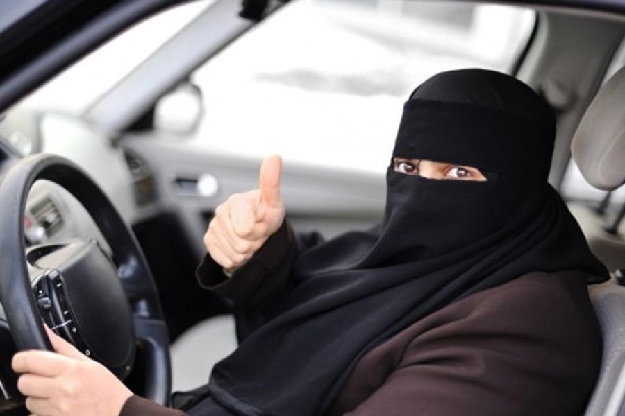 Король Саудовской Аравии принял невероятное решение - женщины страны получили право на вождение автомобиля