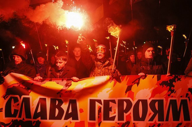 76-летие УПА Киев празднует зрелищным маршем - онлайн-трансляция