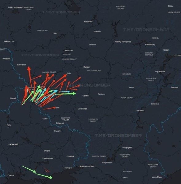 Прямо сейчас: Россия оказалась под самой мощной ракетной атакой с начала войны, первые кадры