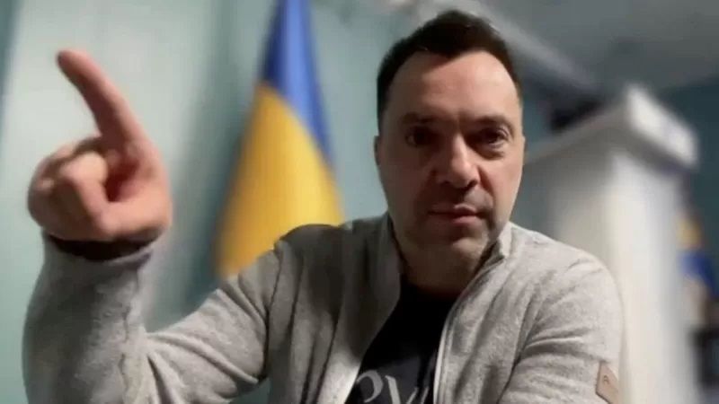 "Все сумно. Їм кінець", – Арестович про долю Херсонського угруповання військ РФ