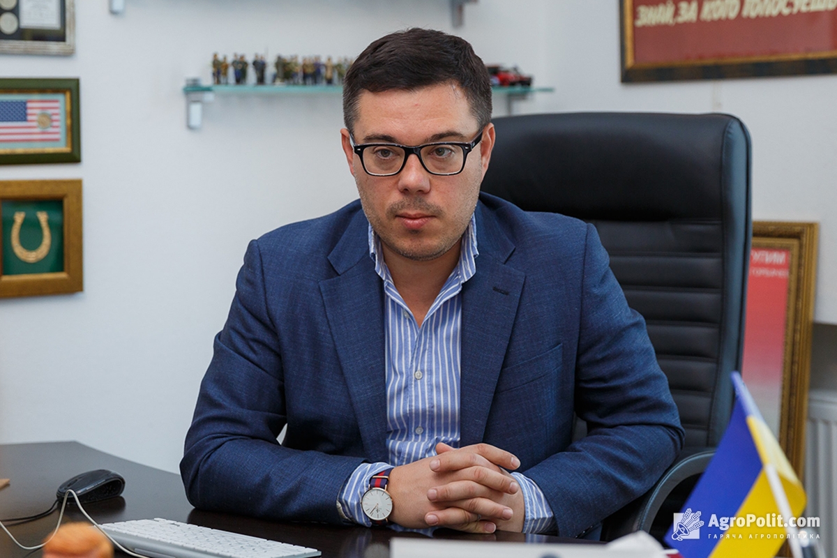 Гончарук ничего не решает: Березовец назвал имя "настоящего" премьера времен Януковича