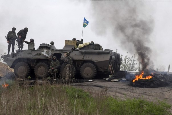 Пресс-центр АТО: Украинских военных обстреливают со всех сторон. Летают беспилотники боевиков