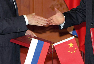 Кремль может отдать Китаю контроль над газовыми и нефтяными месторождениями, - Reuters