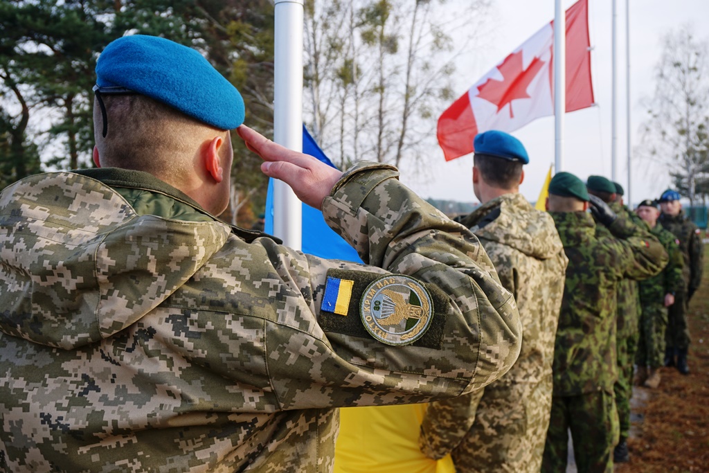Эти кадры изрядно "пощекочут нервы" Кремлю: бойцы ВСУ отправились в Польшу на международные военные учения - украинская армия продолжает демонстрировать свою мощь во всем мире