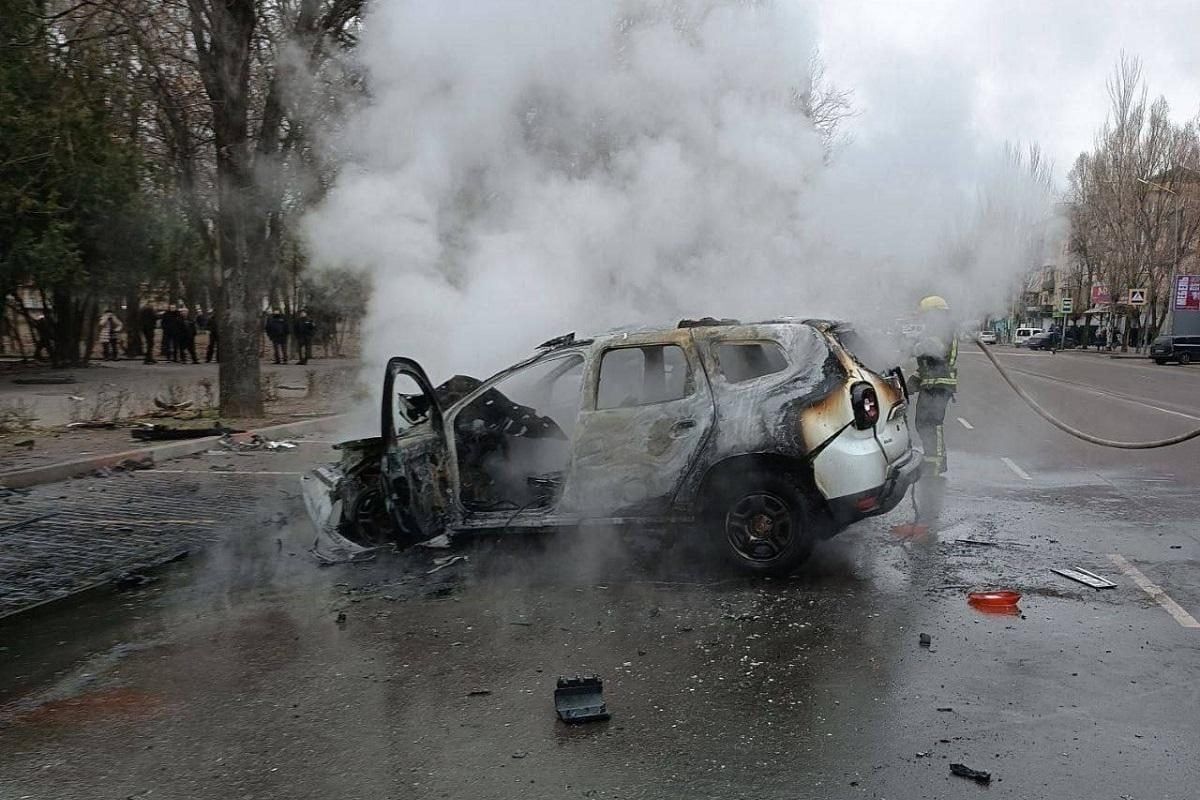 ​Утро в Мелитополе началось со взрыва автомобиля: СМИ сообщили первые детали