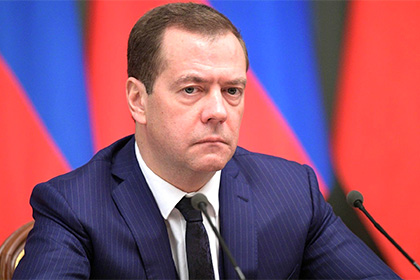 "Карманный" премьер-министр Путина Медведев раскрыл "секрет", в чем заключается главная опасность новых антироссийских санкций
