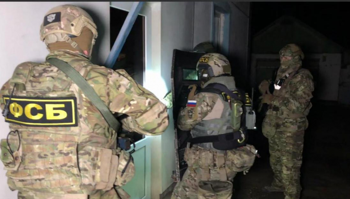 ФСБ задержала в Крыму "украинскую диверсионную группу": опубликовано видео захвата