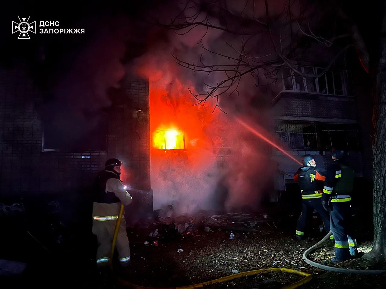 Армия РФ атаковала дронами Запорожье – много пострадавших, вспыхнули пожары