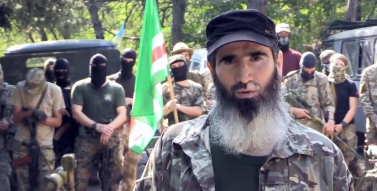 Чечня разделена на три фронта: в батальоне им. Шейха Мансура объявили о подготовке к войне