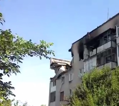 Что осталось от жилых домов в Марьинке