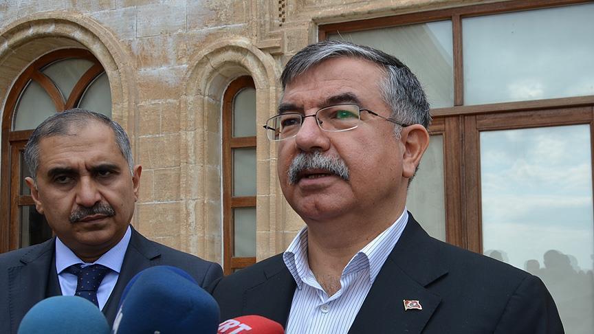 Министр обороны Турции: Мы сделаем все возможное для защиты своих прав