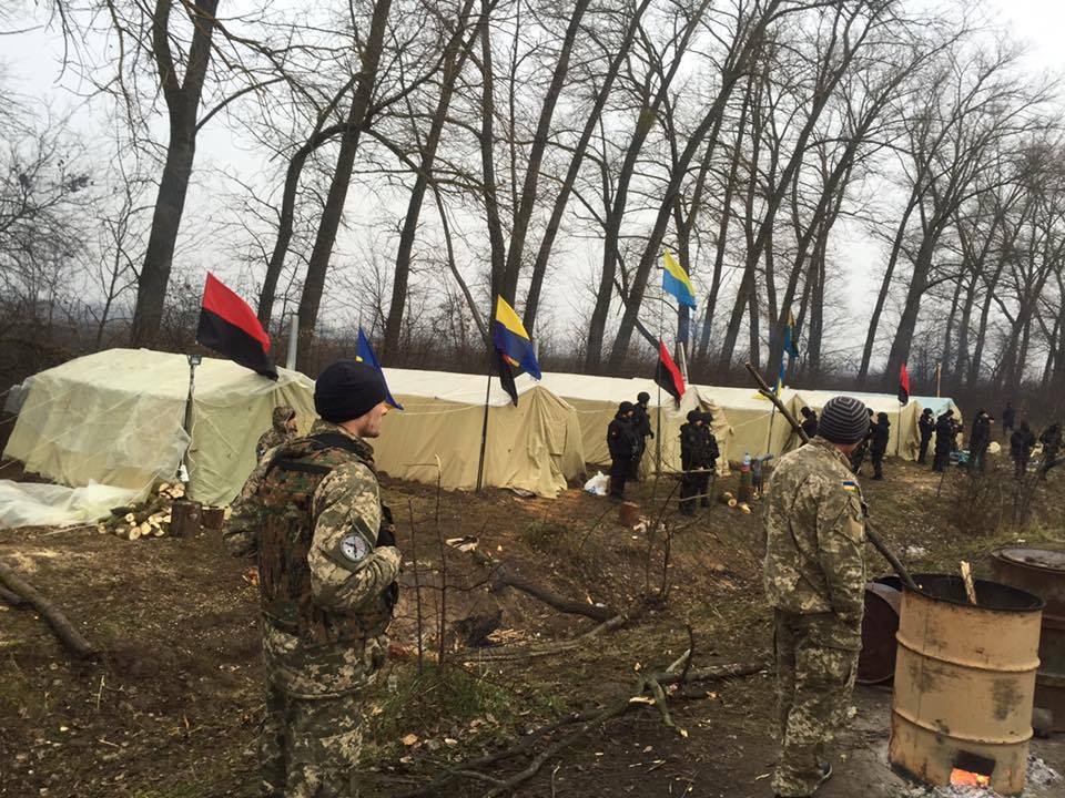 Активисты сообщают об аресте еще двух участников АТО добровольцев батальона "Донбасс"  - кадры