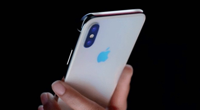 Новые гаджеты iPhone от Apple в Украине: стали известны цены и примерный старт продаж