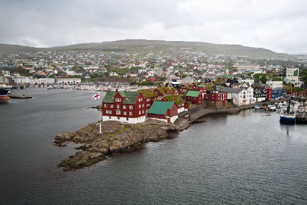 Места на Фарерских островах туристы бронировали за полгода до затмения