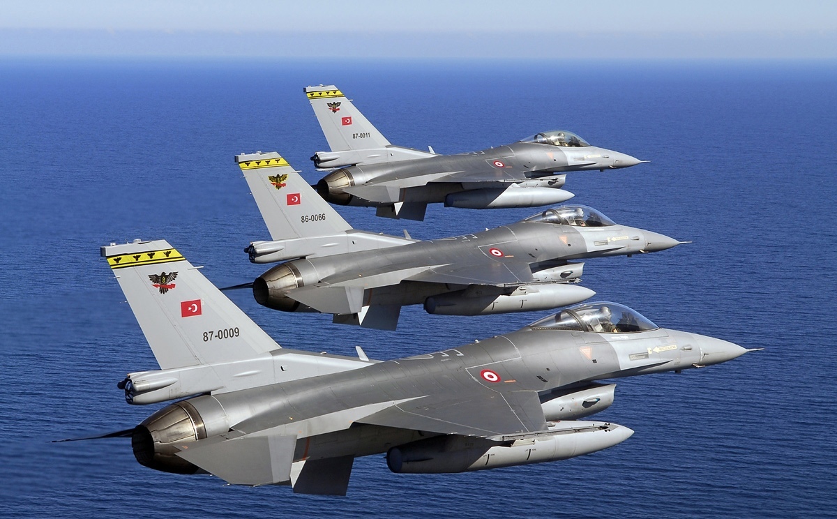 Турция готовится объявить войну: Россия выдвинула фрегаты ЧФ с крылатыми ракетами "Калибр"