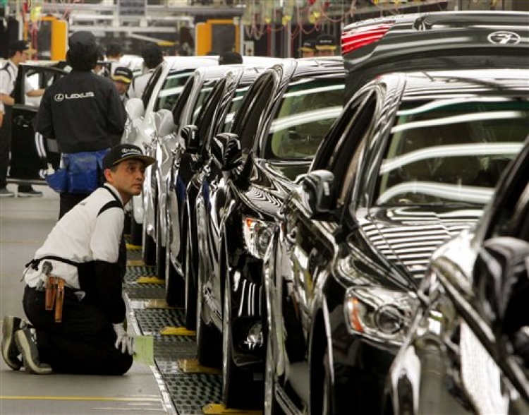 Toyota объявили об отзыве 420 тыс автомобилей класса люкс