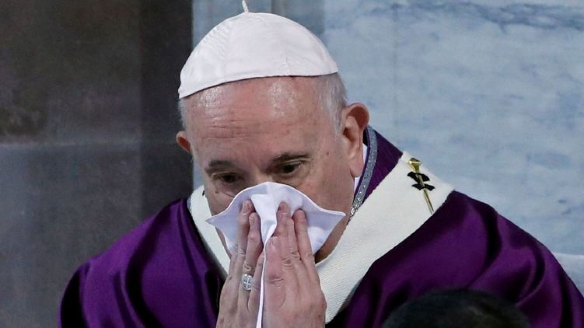 СМИ сообщили, что Ватикан "подтвердил": папа Римский болен коронавирусом - детали