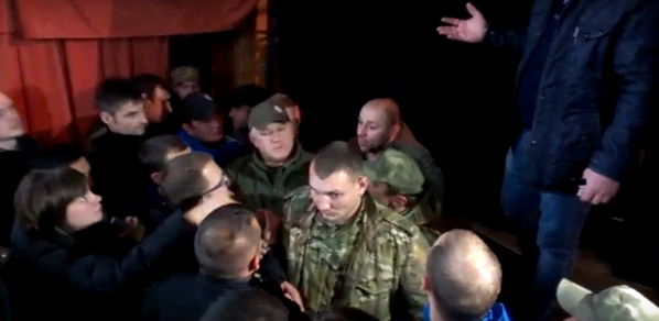 В Харькове из-за слушания о декоммунизации началась массовая драка