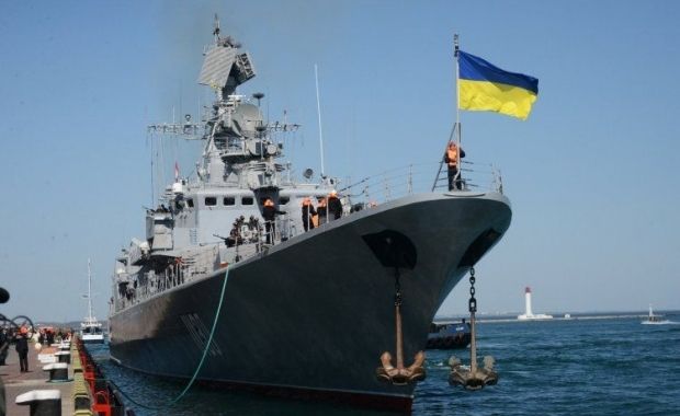 Украинские корабли "Донбасс" и "Корец" прошли через границу агрессора и оказались в Мариуполе – кадры