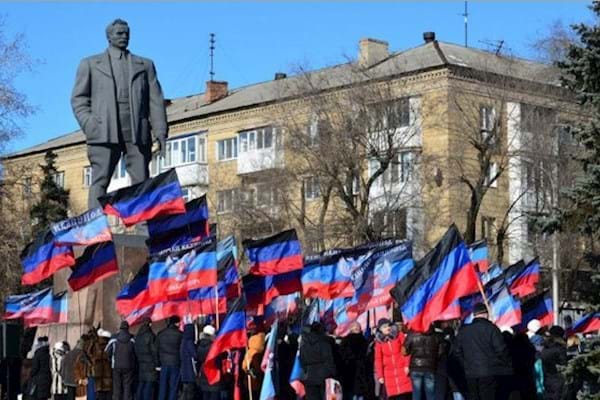 Журналист о печальном прогнозе для оккупированных Луганска и Донецка: С этой "Абхазии без мандарин" скоро будут бежать абсолютно все