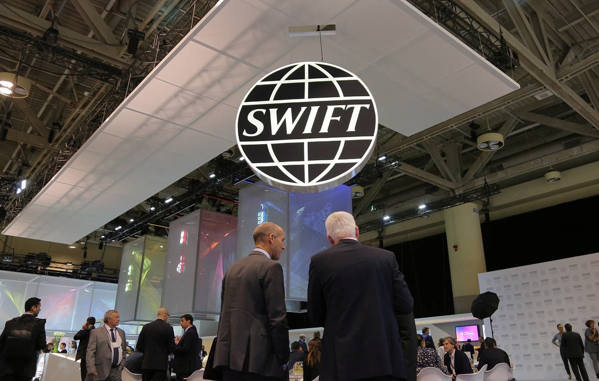 СМИ озвучили результаты стресс-тестов в России на отключение от системы SWIFT