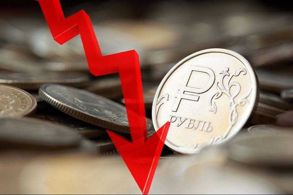 Первый пошел: крупный девелопер в РФ объявил дефолт, эксперты обещают "ядерную зиму" рынку облигаций