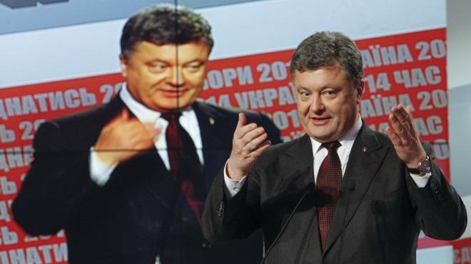 "Серебряный призер" парламентской гонки "Блок Порошенко" передал двум другим лидерам выборов проект коалиционного соглашения