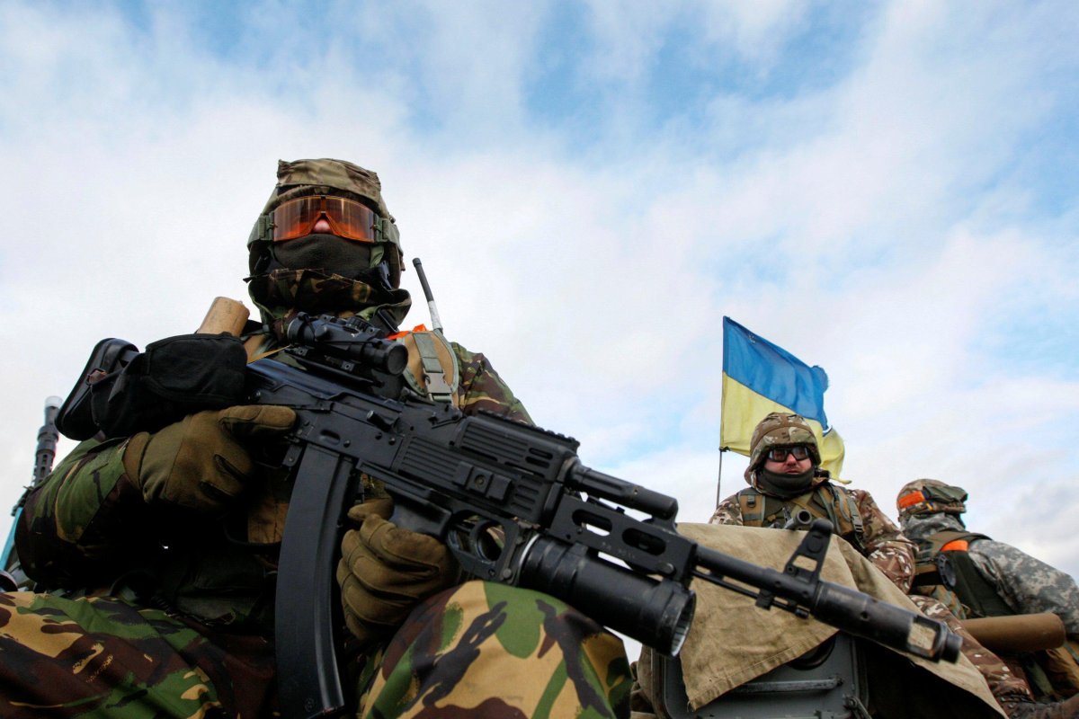 "Нужно объявлять военное положение", – эксперт о военной операции на Донбассе