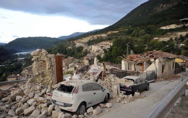 Жуткое и масштабное землетрясение в Италии: количество жертв может превысить 300 человек