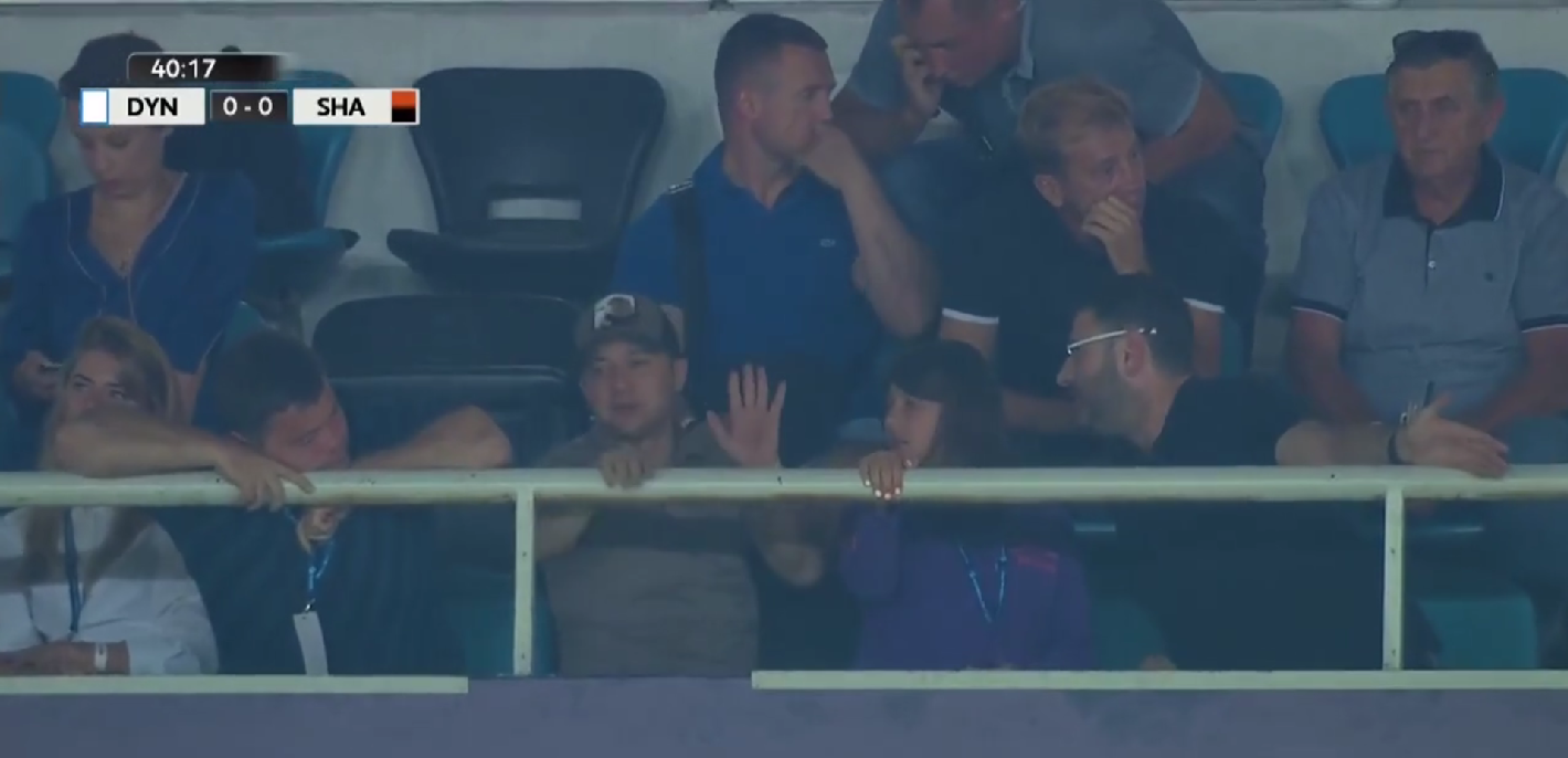 Зеленский посетил матч "Динамо" - "Шахтер" в Одессе: видео исполнения гимна на стадионе потрясло соцсети