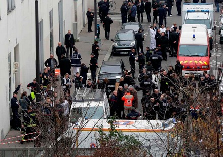Расстрелявших редакцию Charlie Hebdo братьев Куаши похоронили без табличек с именем
