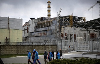 СМИ: премьер-министр Японии намерен посетить Чернобыльскую АЭС