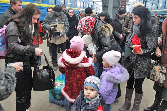 В Запорожскую область продолжают прибывать беженцы из Донецка
