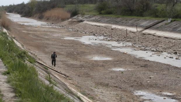 Сеть напугало видео последствий сильной засухи в Крыму: очевидцы показали, что произошло на полуострове
